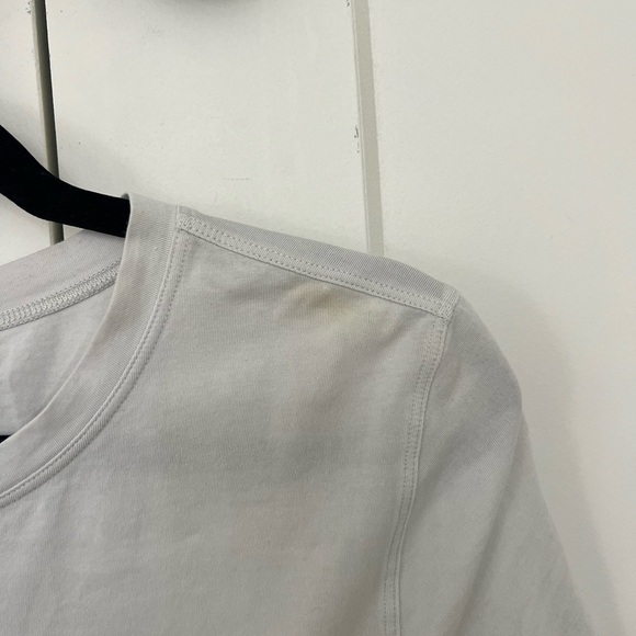 Lululemon Front tie shirt - Picture 4 of 5